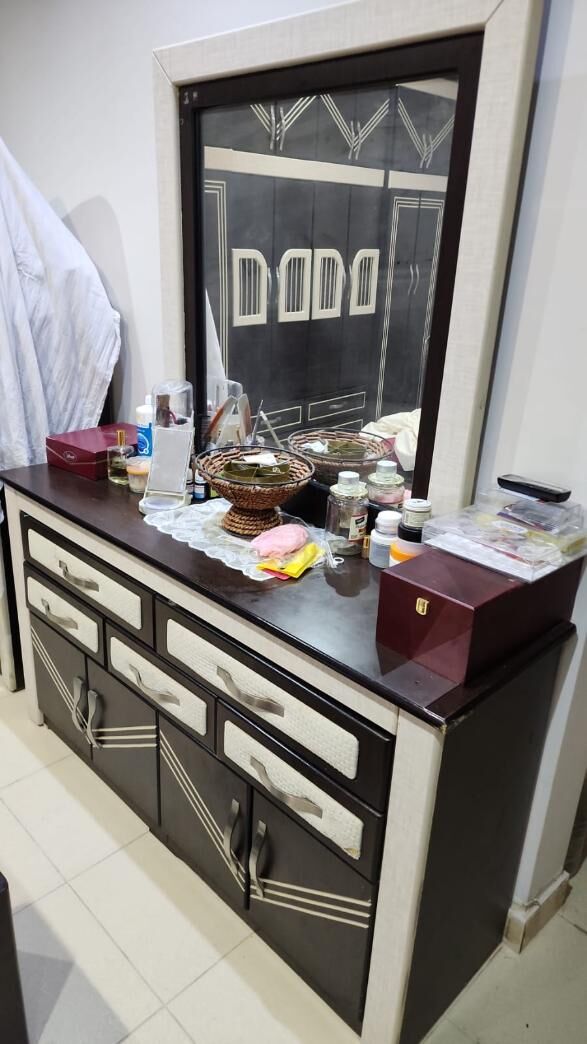 Riyadh, Household Items, SAR 1200,  Bedroom Set Of 7 Pieces And A Lot More