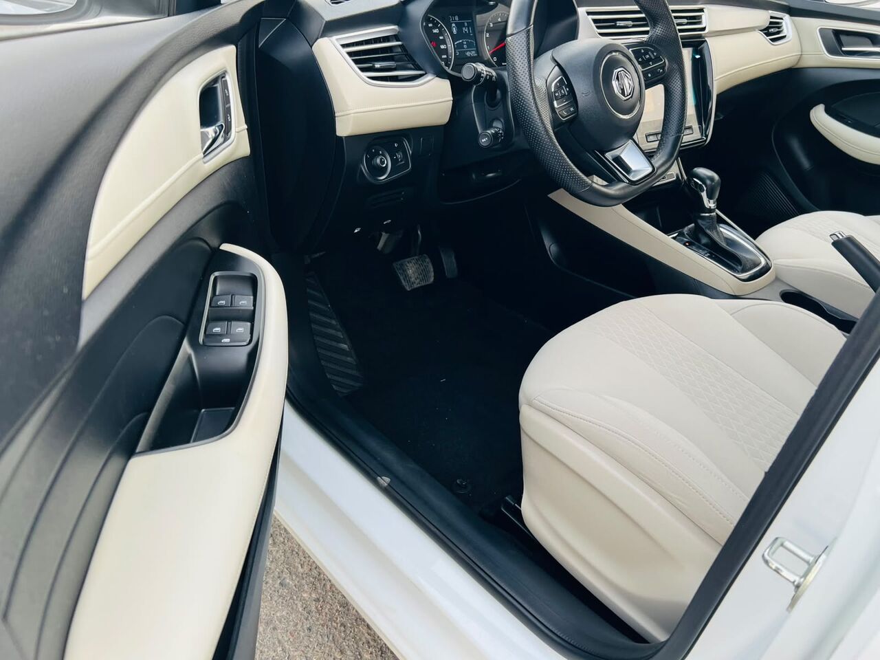 Riyadh, Vehicles, Cars & Trucks , SAR 33000,  MG 5,  2024,  Automatic,  46000 KM,   SAR 33000, CAR, , ,, VERY NEAT AND CLEAN&ndash; LOOKS NEW