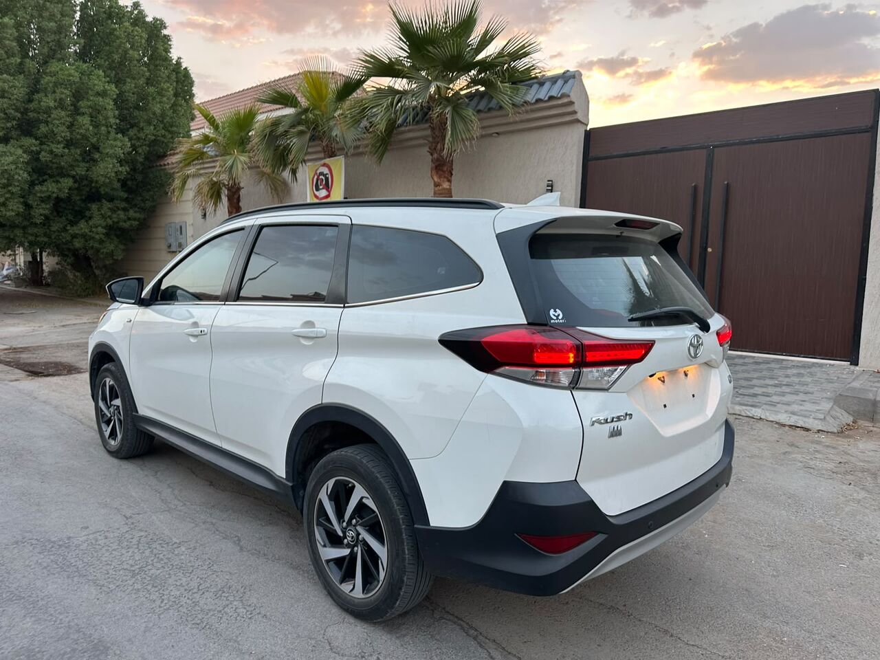 Riyadh, Vehicles, Cars & Trucks , SAR 59000,  Toyota Rush,  2023,  Automatic,  113000 KM,    For Sales (original Paint) For Sales Family Used 7seats Car