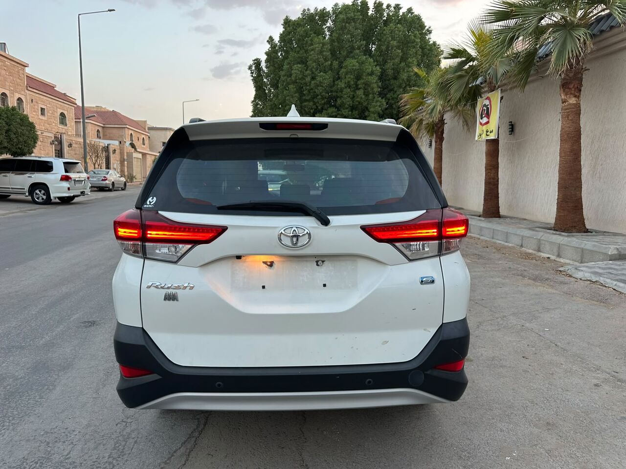 Riyadh, Vehicles, Cars & Trucks , SAR 59000,  Toyota Rush,  2023,  Automatic,  113000 KM,    For Sales (original Paint) For Sales Family Used 7seats Car