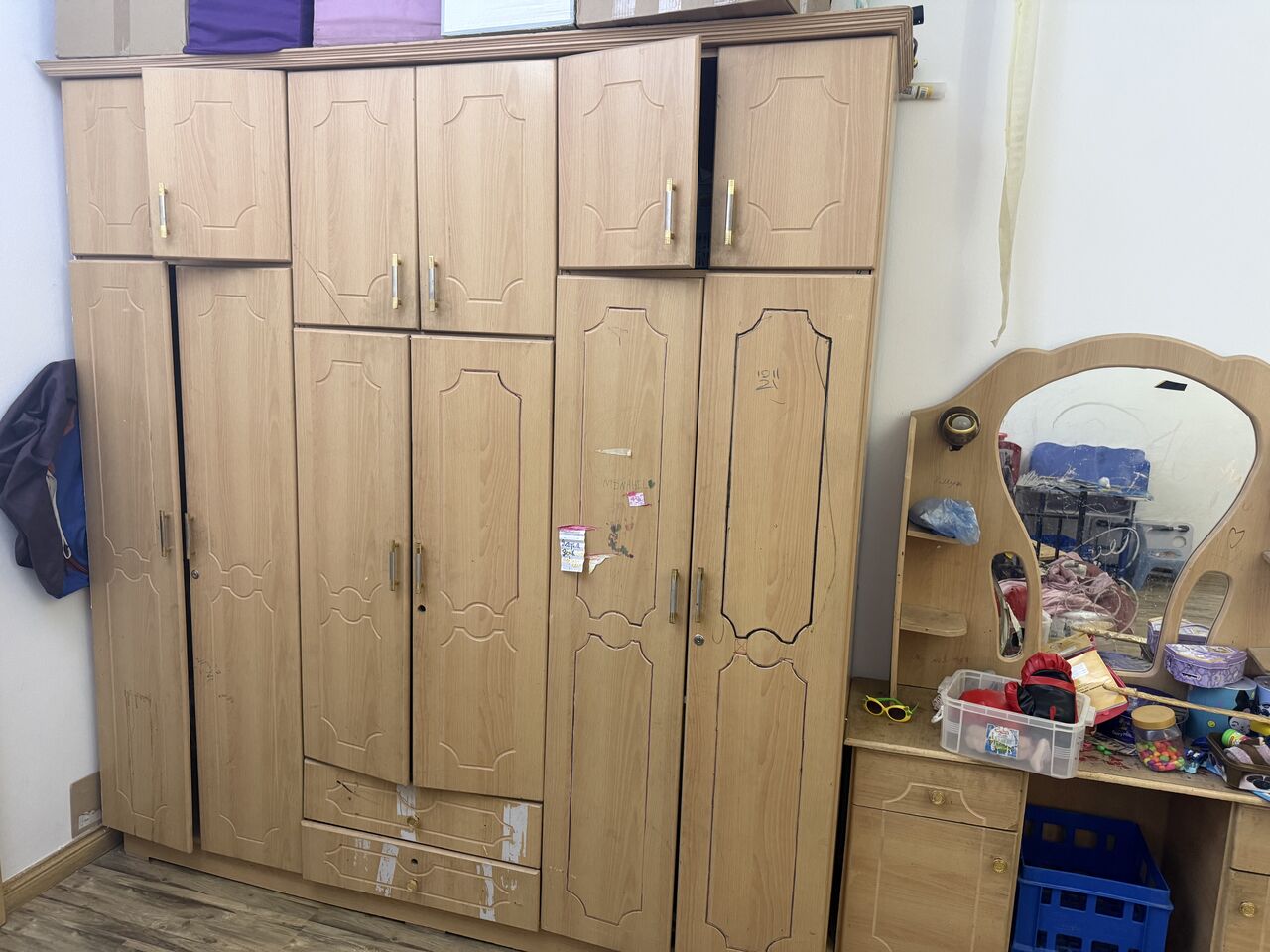 Riyadh, Furniture, SAR 90,  Wooden Bedroom Wardrobe And Dressing Table
