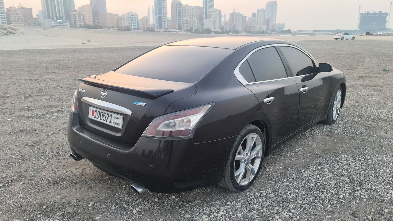 Juffair, Vehicles, Cars & Trucks , BHD 1650,  Nissan Maxima,  2013,  Automatic,  188000 KM,    Instalments Option Available