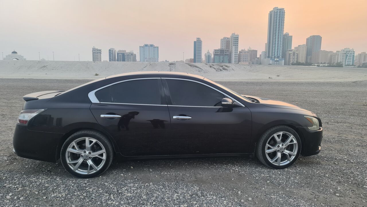 Juffair, Vehicles, Cars & Trucks , BHD 1650,  Nissan Maxima,  2013,  Automatic,  188000 KM,    Instalments Option Available