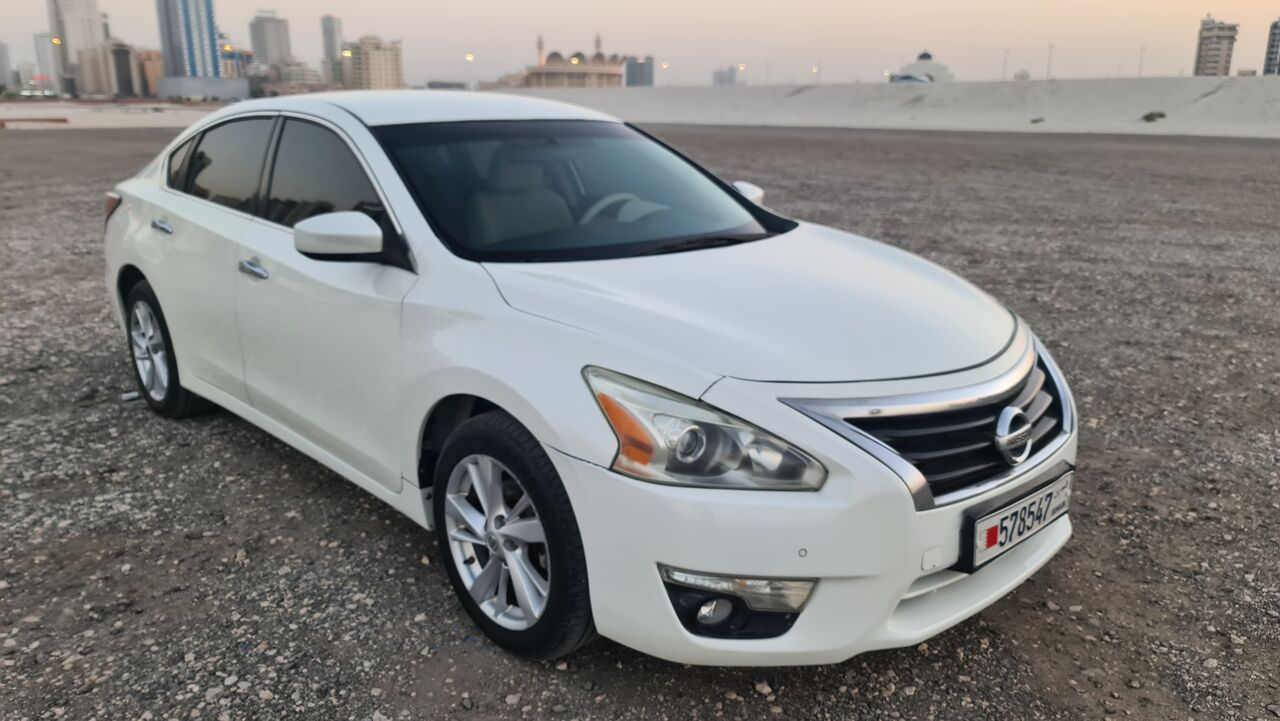 Juffair, Vehicles, Cars & Trucks , BHD 1950,  Nissan Altima,  2015,  Automatic,  91000 KM,    Instalments Option Available