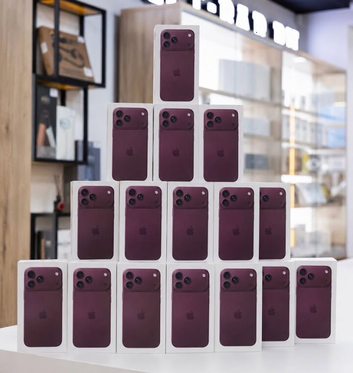 Auckland, Mobile Phones, NZD 1000,  IPhone 18 Pro Max, IPhone Duo, IPhone 18 Pro, Apple Watch Ultra 4, Apple Watch Series 12,