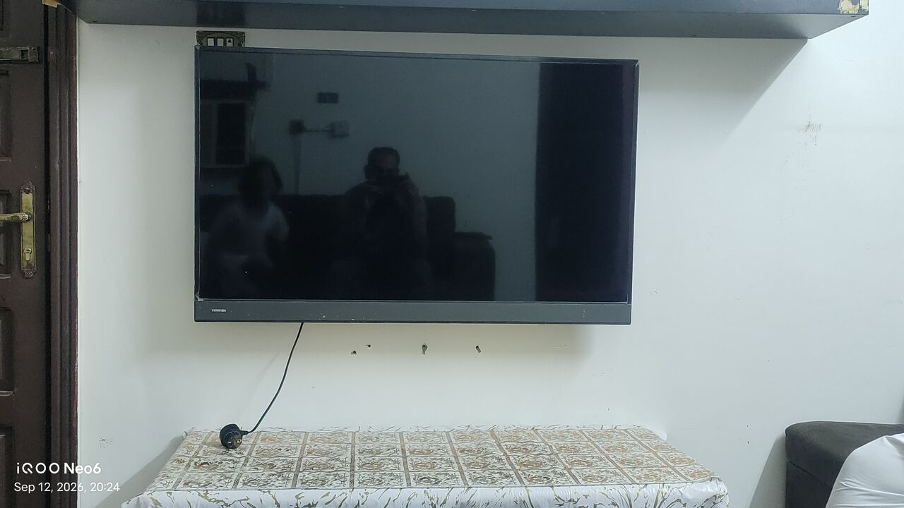 Hara, Electronics, SAR 650,  Toshiba 49" Smart TV For Sale In Excellent Condition