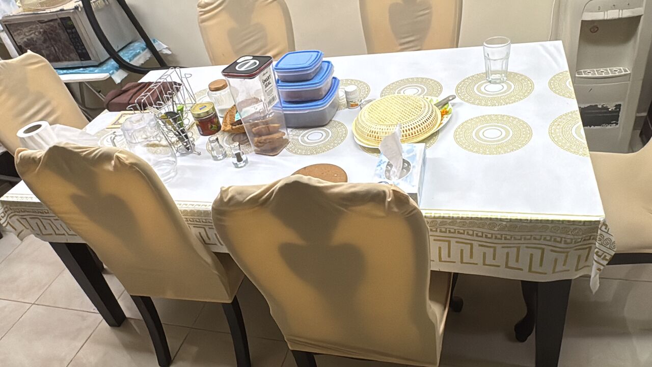 Jeddah, Furniture, SAR 350,  Malaysian Made 6-seaters Dinning Table Very Low Price Urgent For Sale