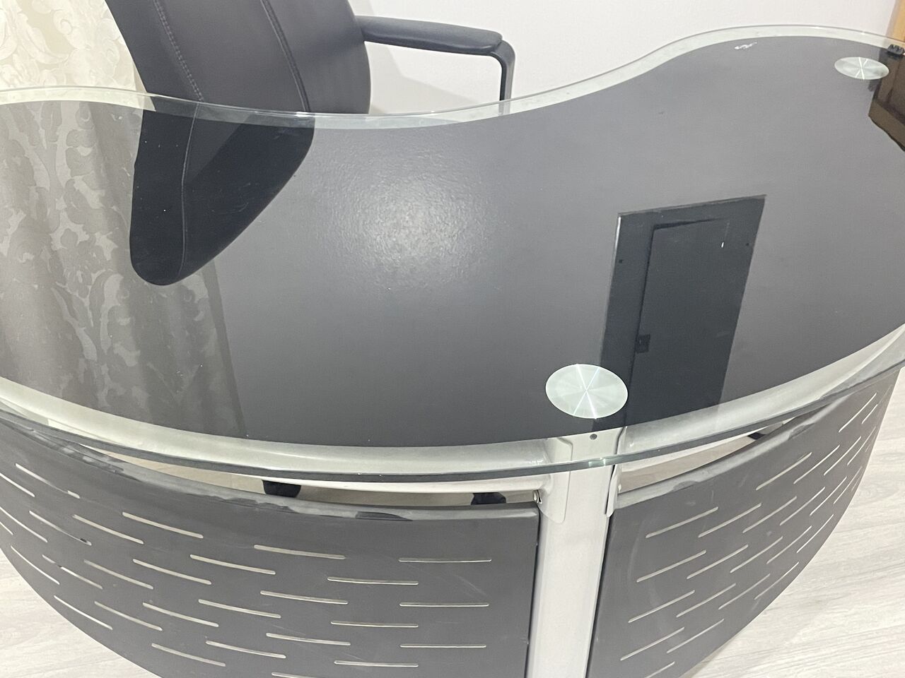 Al Malaz, Furniture, SAR 300,  Office Table, All Glass Work In Really Good Condition With Chair Included