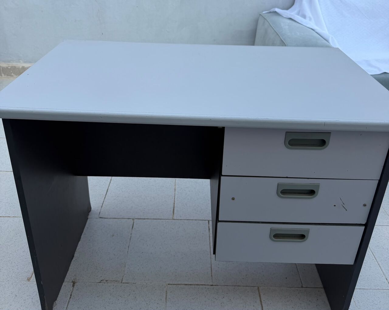 Yanbu, Furniture, SAR 700,  Sofa Set, Study Table