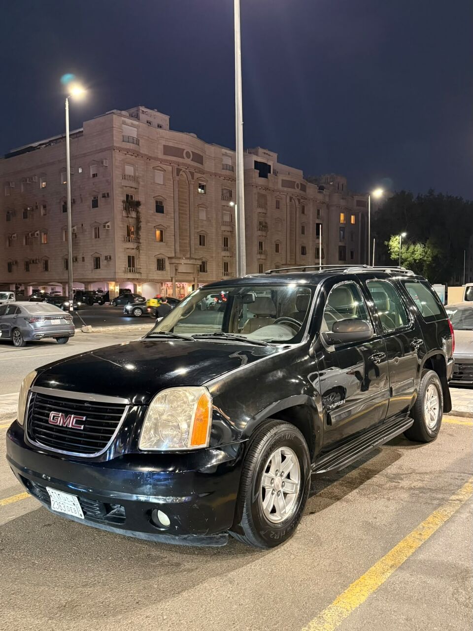 Jeddah, Vehicles, Cars & Trucks , SAR 33,  GMC Yukon SLE,  2011,  Automatic,  254000 KM,  Serious Buyer