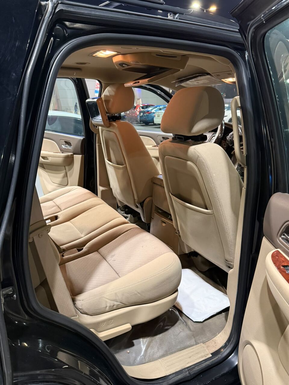 Jeddah, Vehicles, Cars & Trucks , SAR 33,  GMC Yukon SLE,  2011,  Automatic,  254000 KM,  Serious Buyer