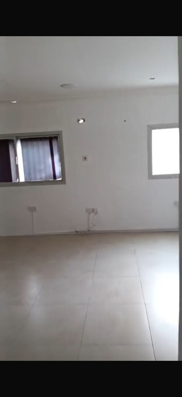 Jidhafs, Apartments, Flats, Houses & Villas, BHD 190/year,  3 BR,  RENT - JIDHAFS