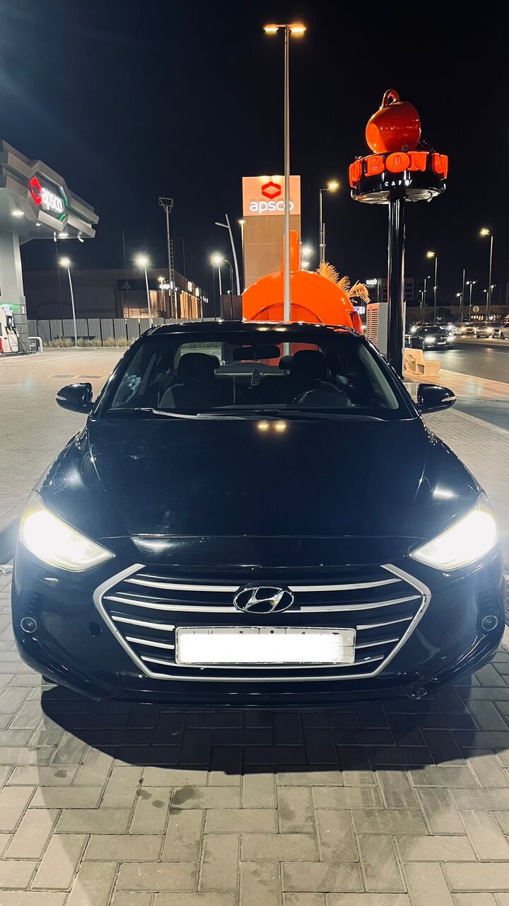 Jeddah, Vehicles, Cars & Trucks , SAR 290000,  Hyundai Elantra GT,  2017,  Automatic,  340000 KM,  Hyundai Elantra Half Full Option