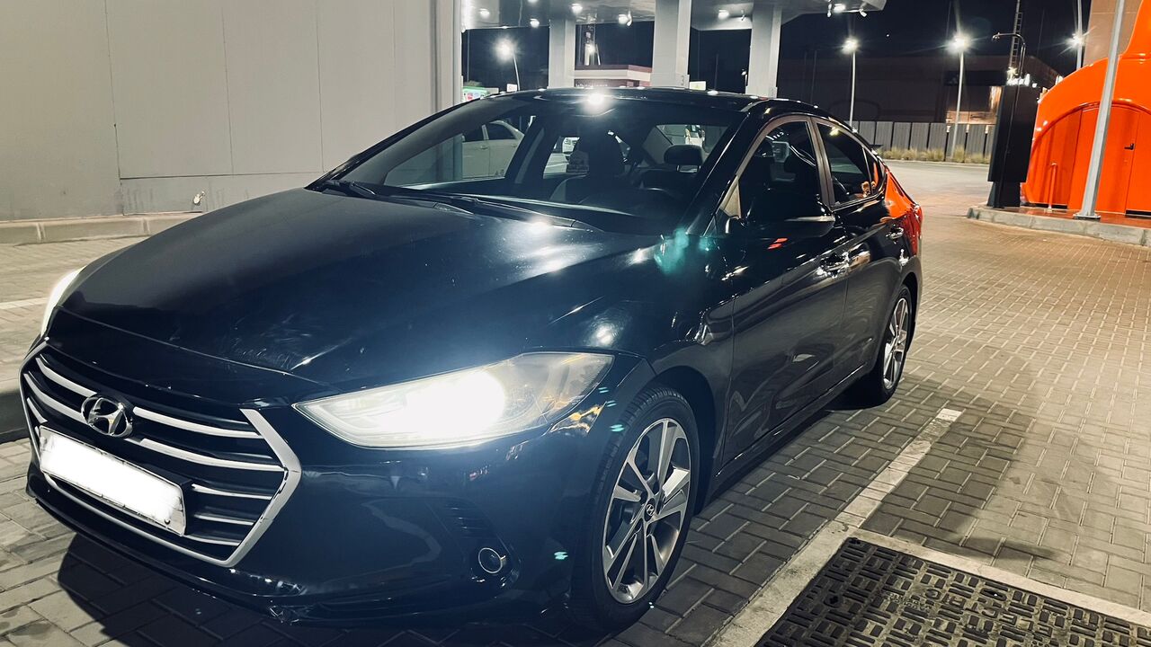 Jeddah, Vehicles, Cars & Trucks , SAR 290000,  Hyundai Elantra GT,  2017,  Automatic,  340000 KM,  Hyundai Elantra Half Full Option