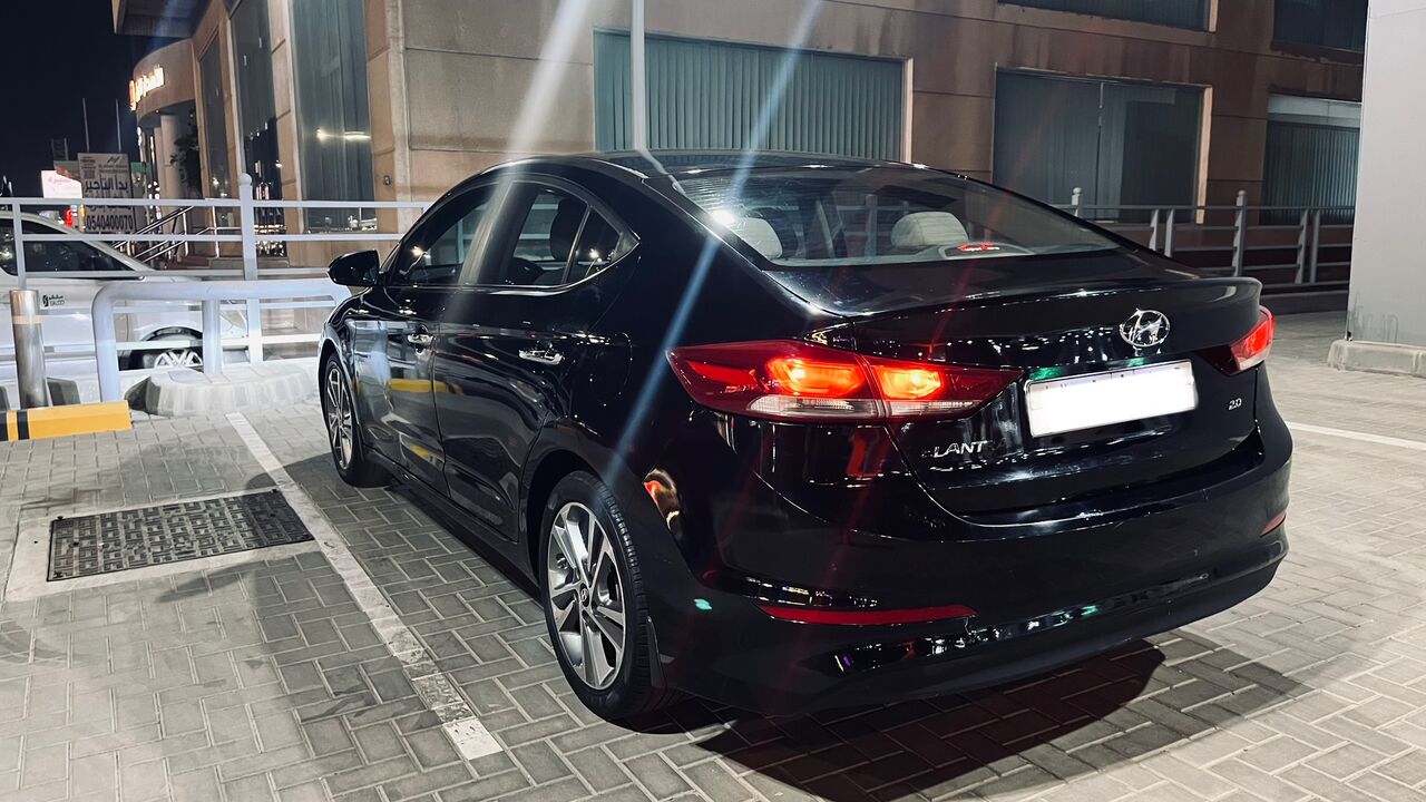 Jeddah, Vehicles, Cars & Trucks , SAR 290000,  Hyundai Elantra GT,  2017,  Automatic,  340000 KM,  Hyundai Elantra Half Full Option