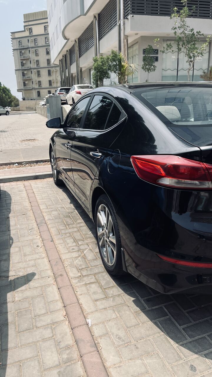 Jeddah, Vehicles, Cars & Trucks , SAR 290000,  Hyundai Elantra GT,  2017,  Automatic,  340000 KM,  Hyundai Elantra Half Full Option