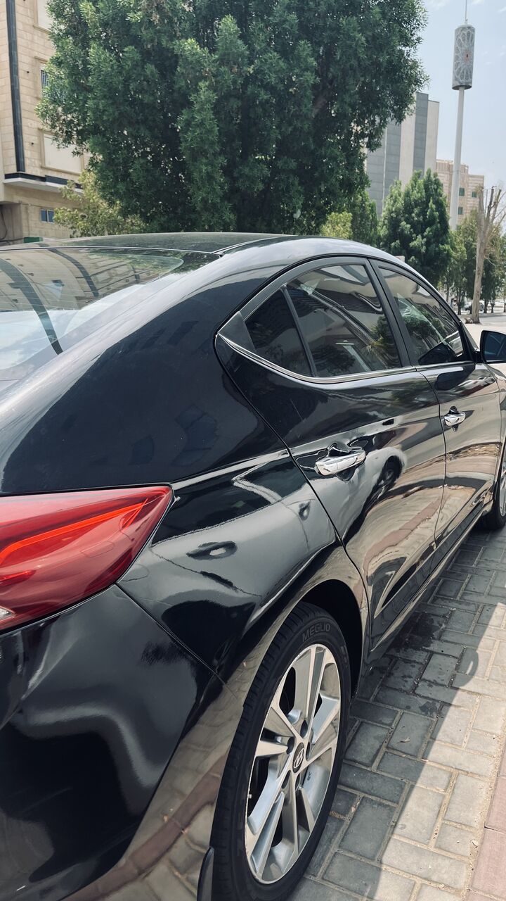 Jeddah, Vehicles, Cars & Trucks , SAR 290000,  Hyundai Elantra GT,  2017,  Automatic,  340000 KM,  Hyundai Elantra Half Full Option