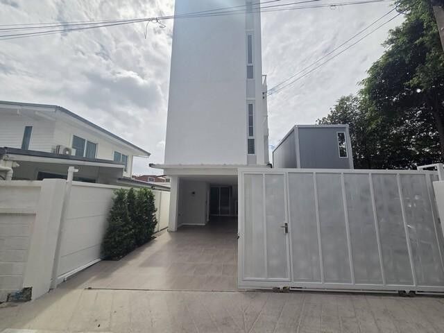 Bangkok, Villas, THB 65000,  39 Sq. Feet,  ให้เช่าโฮมออฟฟิศ ซอยลาดพร้าววังหิ