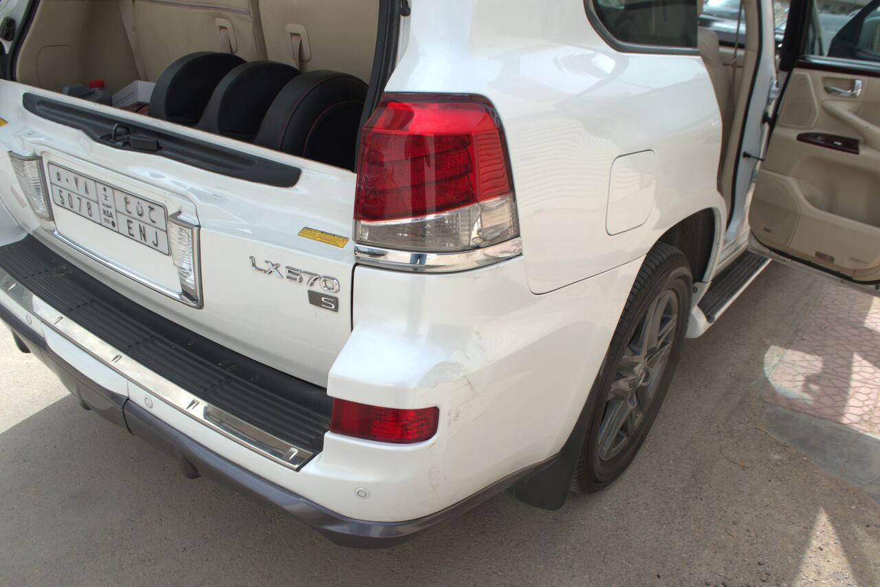 Al Sulaymaniyyah, Vehicles, Cars & Trucks , SAR 115000,  Lexus LX 570 Sport,  2015,  Automatic,  342000 KM,