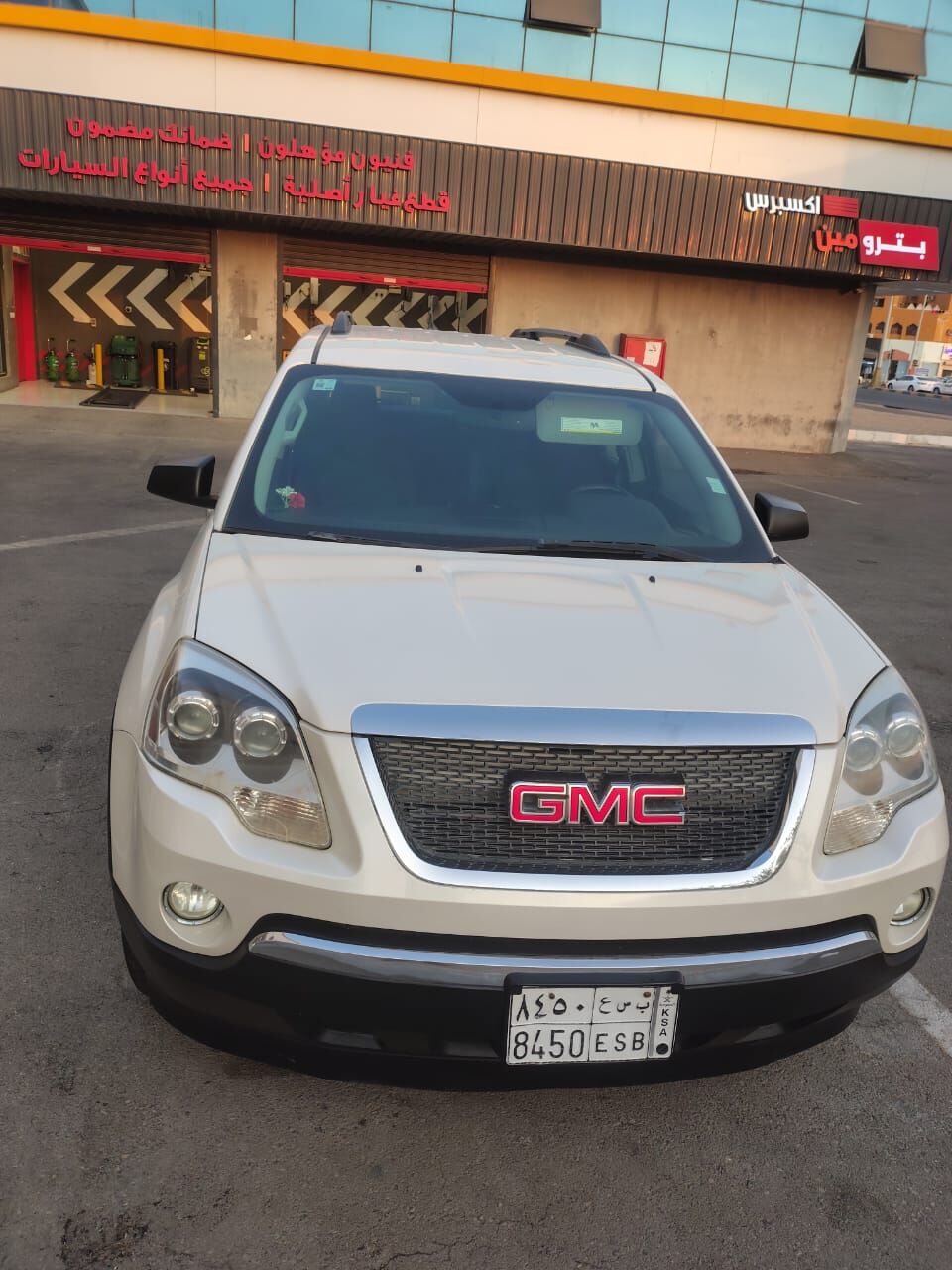 Yanbu, Vehicles, Cars & Trucks , SAR 20000,  Gmc Acadia,  2011,  Automatic,  250000 KM,  Car For Sale