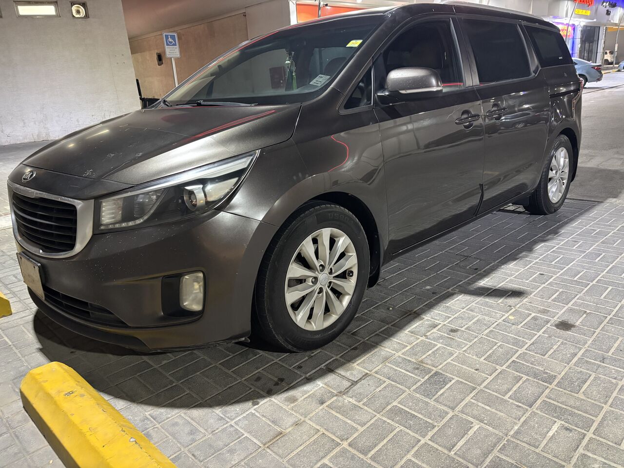 Jubail, Vehicles, Cars & Trucks , SAR 3400,  Kia Carnival,  2016,  Automatic,  270 KM,  Quick Sale Kia Grand Carnival- Bargain