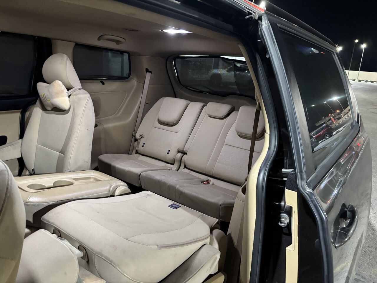 Jubail, Vehicles, Cars & Trucks , SAR 3400,  Kia Carnival,  2016,  Automatic,  270 KM,  Quick Sale Kia Grand Carnival- Bargain