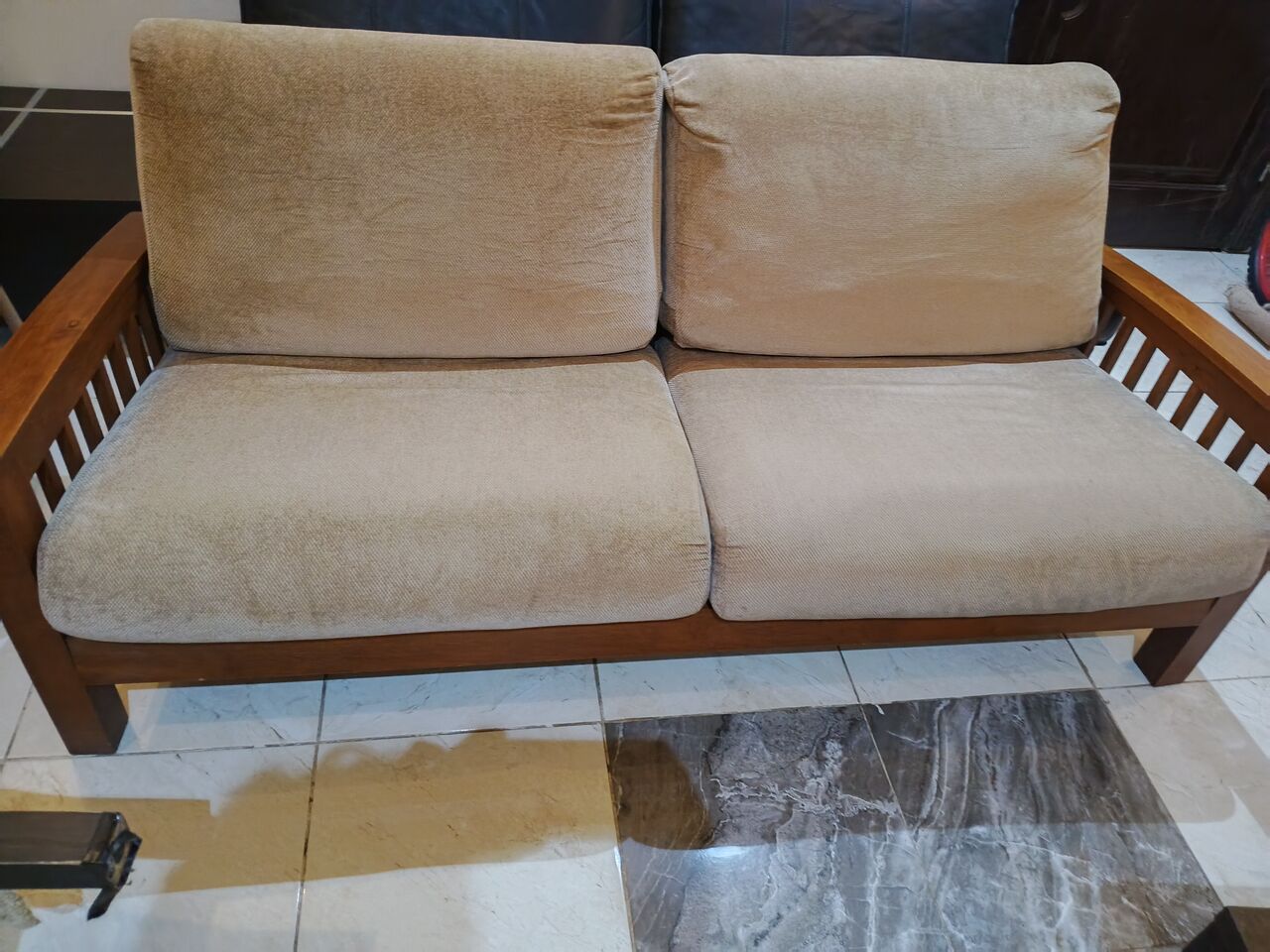 Al Aziziyah, Furniture, SAR 1200,  Sofa 3 + 2 + 1 Seater - Centerpoint Wooden Sofa With Beige Cushions &ndash; Great Condition