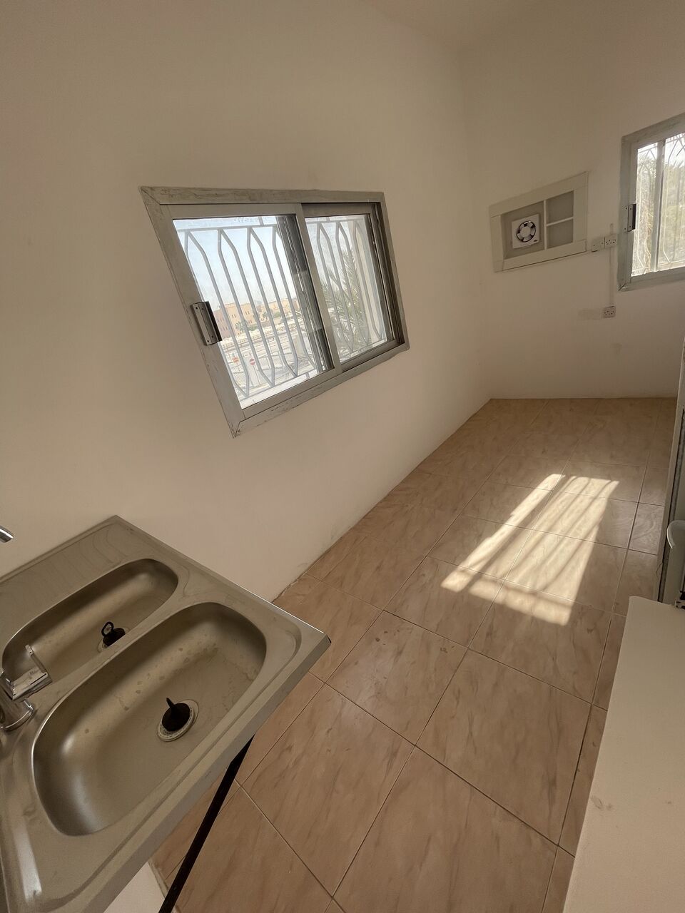 Riyadh, Villas, SAR 1900,  Villa Portion For Rent