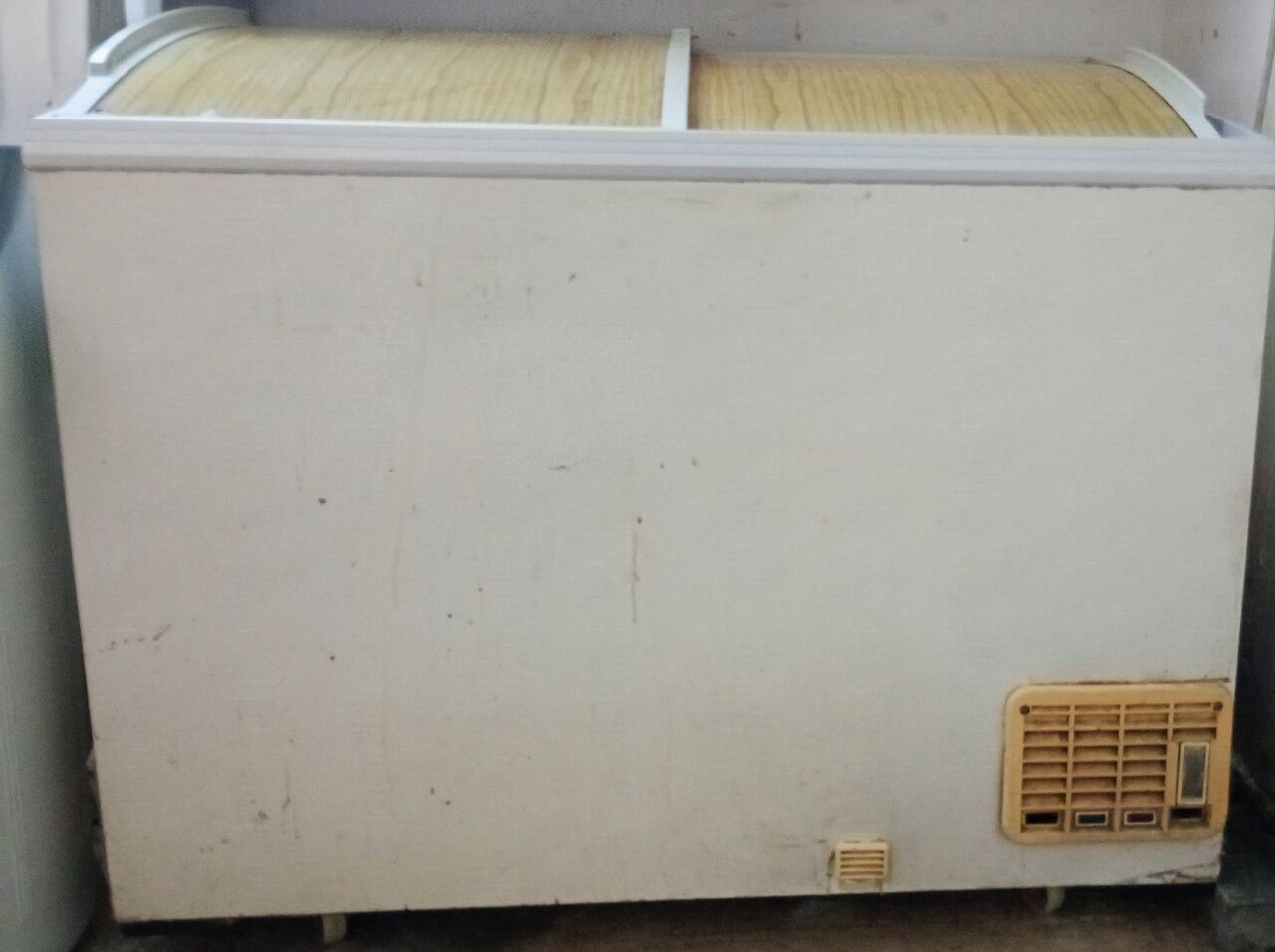 Jeddah, Household Items, SAR 600,  BIG DEEP FREEZER FOR SALE NEGOTIABLE PRICES.