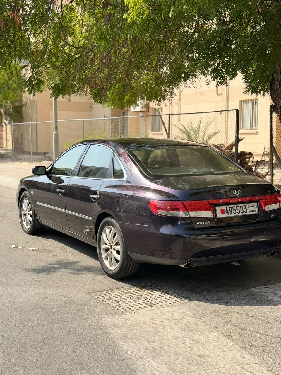 Umm Al Hassam, Vehicles, Cars & Trucks , BHD 500,  Hyundai Azera V6,  2006,  Automatic,  200000 KM,   &ndash; Running Condition &ndash; BHD 500 Negotiable
