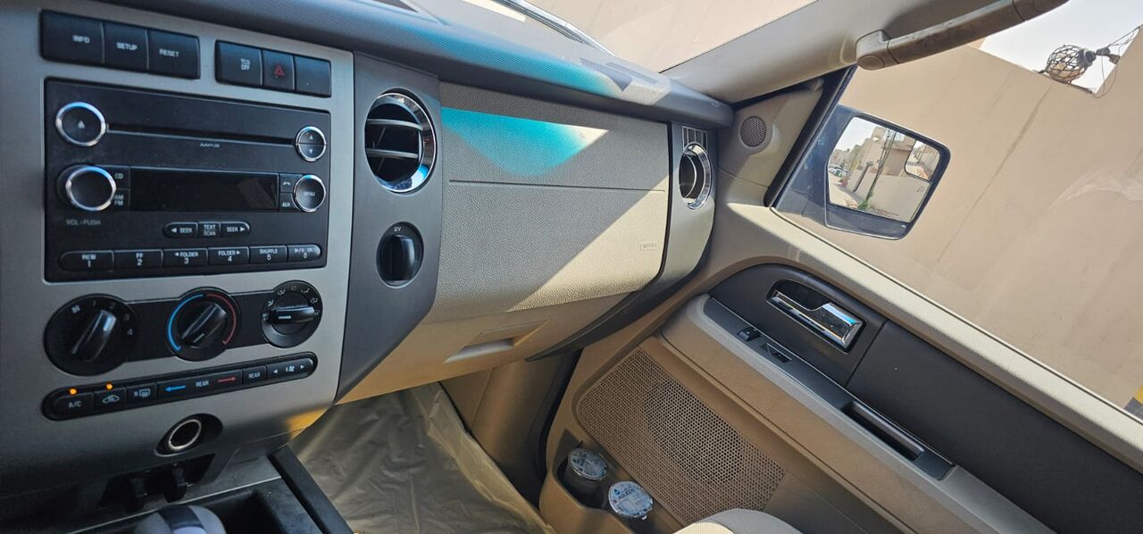 Riyadh, Vehicles, Cars & Trucks , SAR 24000,  Ford Expedition XLT 2014 Original Paint,  2014,  Automatic,  206000 KM,