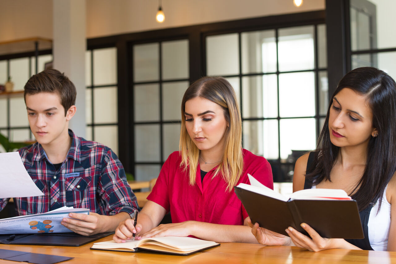 Mumbai, Education, Top Competitive Exam Coaching Centers | Compare Fees & Enroll At CourseVidya.com