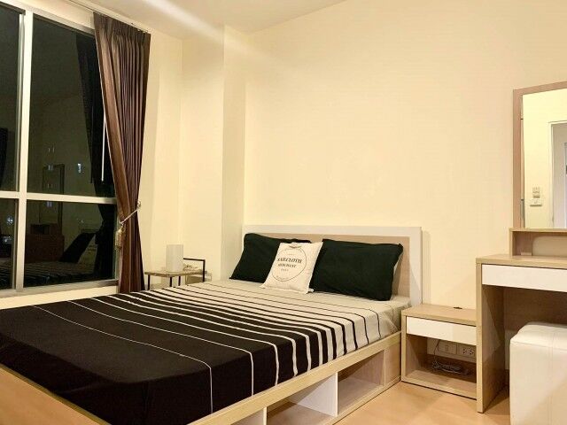 Bangkok, Villas, THB 16000,  32 Sq. Meter,  Life Sukhumvit 65 Safe Convenient 7th Floor BTS Ekkamai