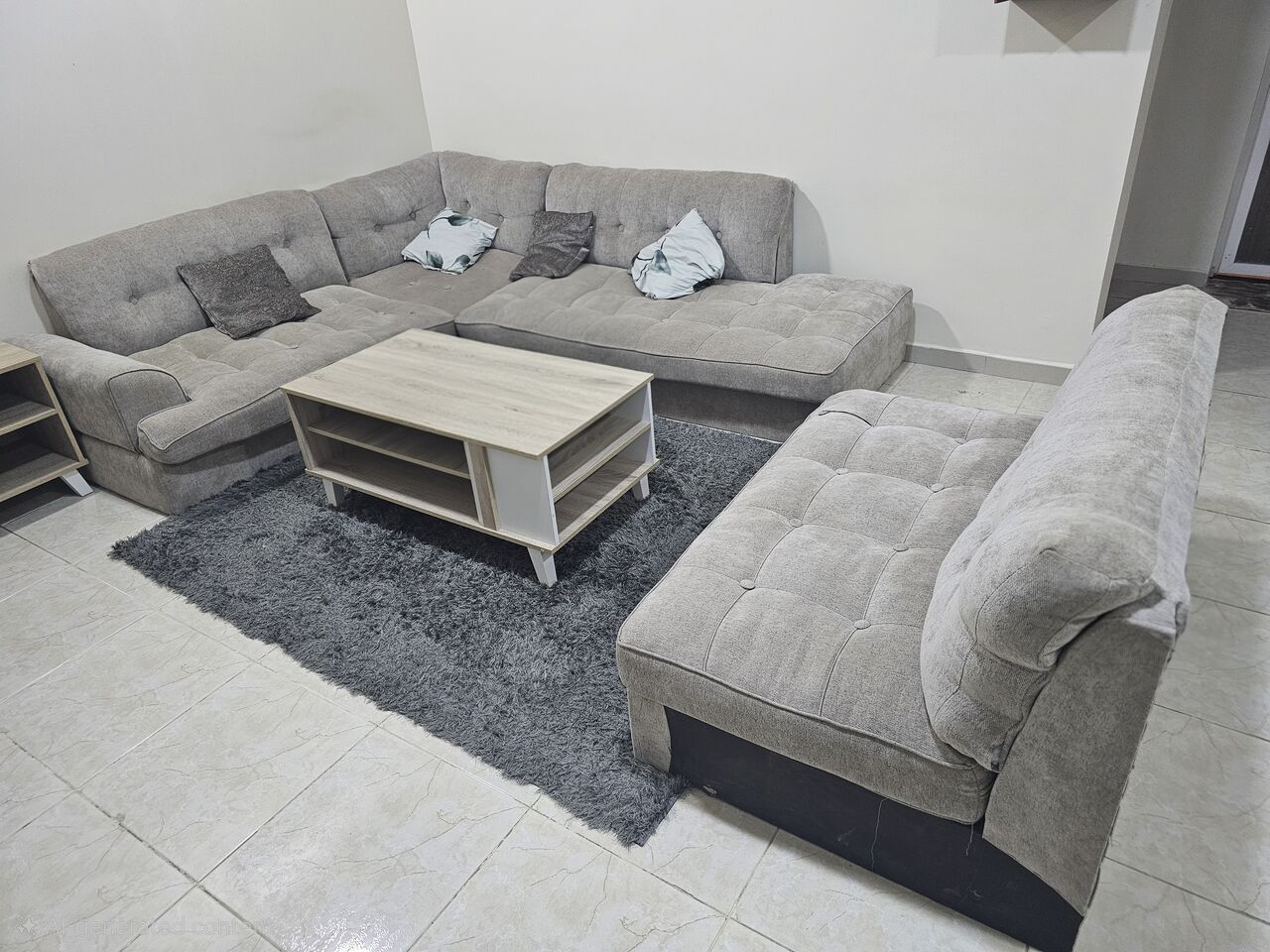 Madinat Al Ummal, Furniture, SAR 150,  7 Seater Corner Sofa With 4 Pillow And Carpet