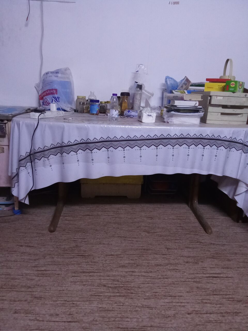 Riyadh, Furniture, SAR 40,  Dining Table