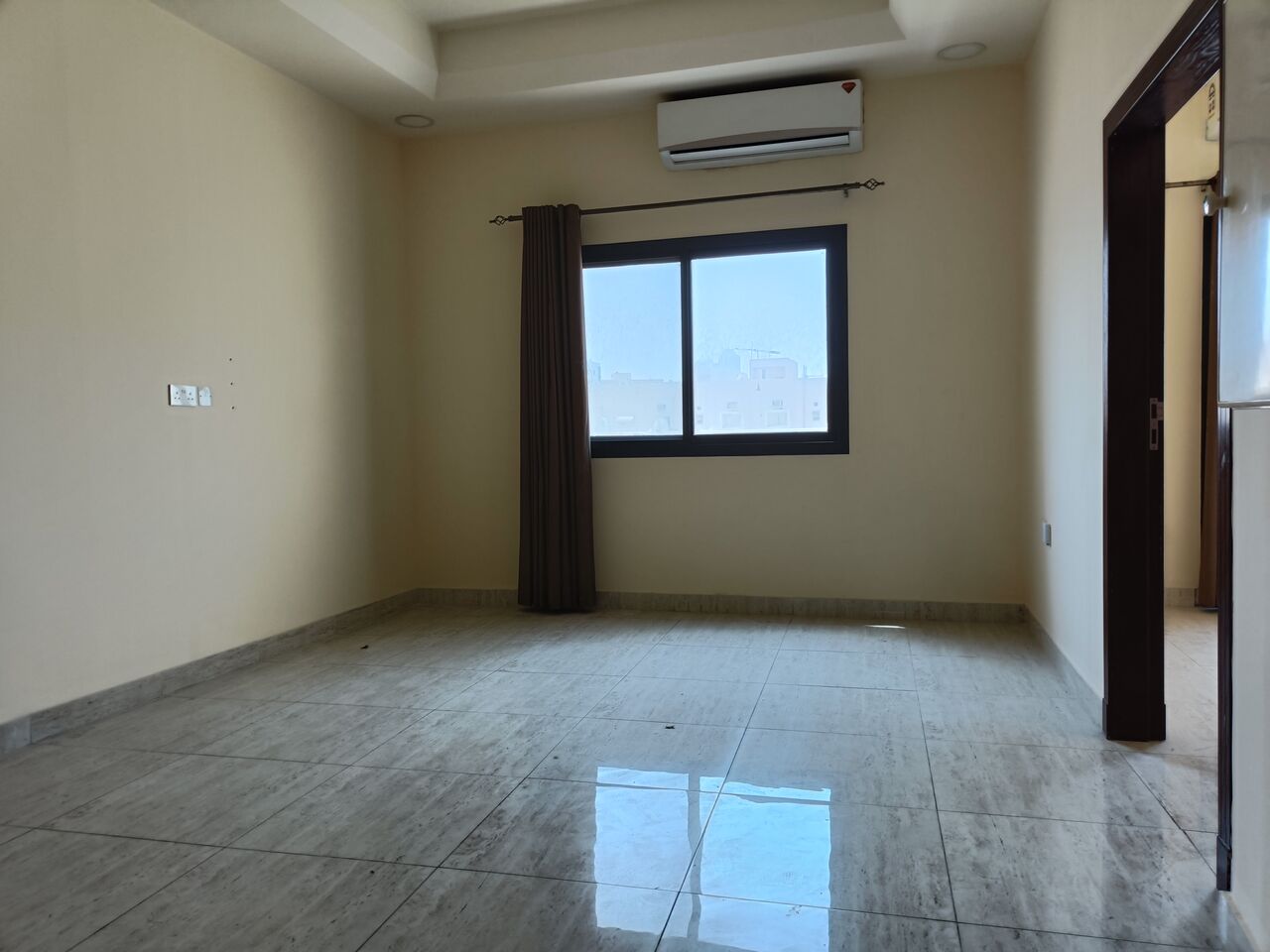 Adliya, Apartments, Flats, Houses & Villas, BHD 250/month,  2 BR,  120 Sq. Meter,  Semi Furnished 2bhk With Ewa