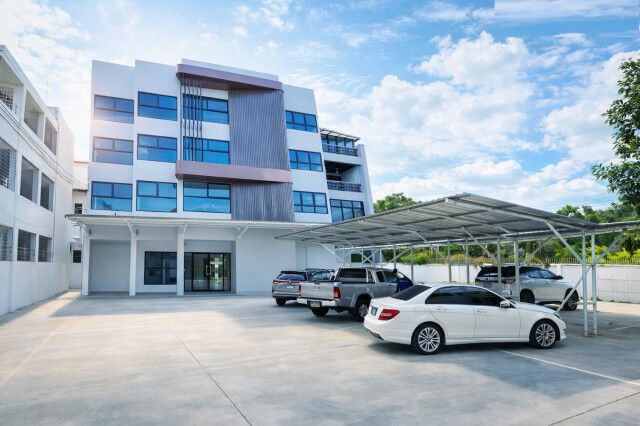 Bangkok, Villas, THB 221999,  400 Sq. Feet,  ที่ดิน 1ไร่  600ตร.ม. ที่จอดรถส่วนตัว 30 คัน 