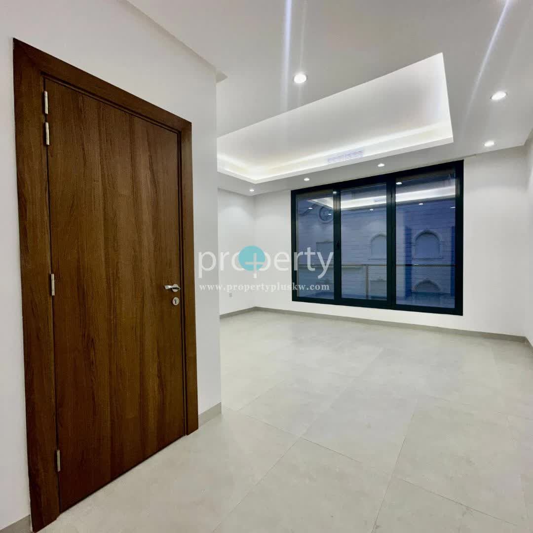 Kuwait City, Apartments, Flats, Houses & Villas, KWD 800/month,  3 BR,  Brand New 3 Master Bedroom Duplex With Terrace For Rent In Rumaithya