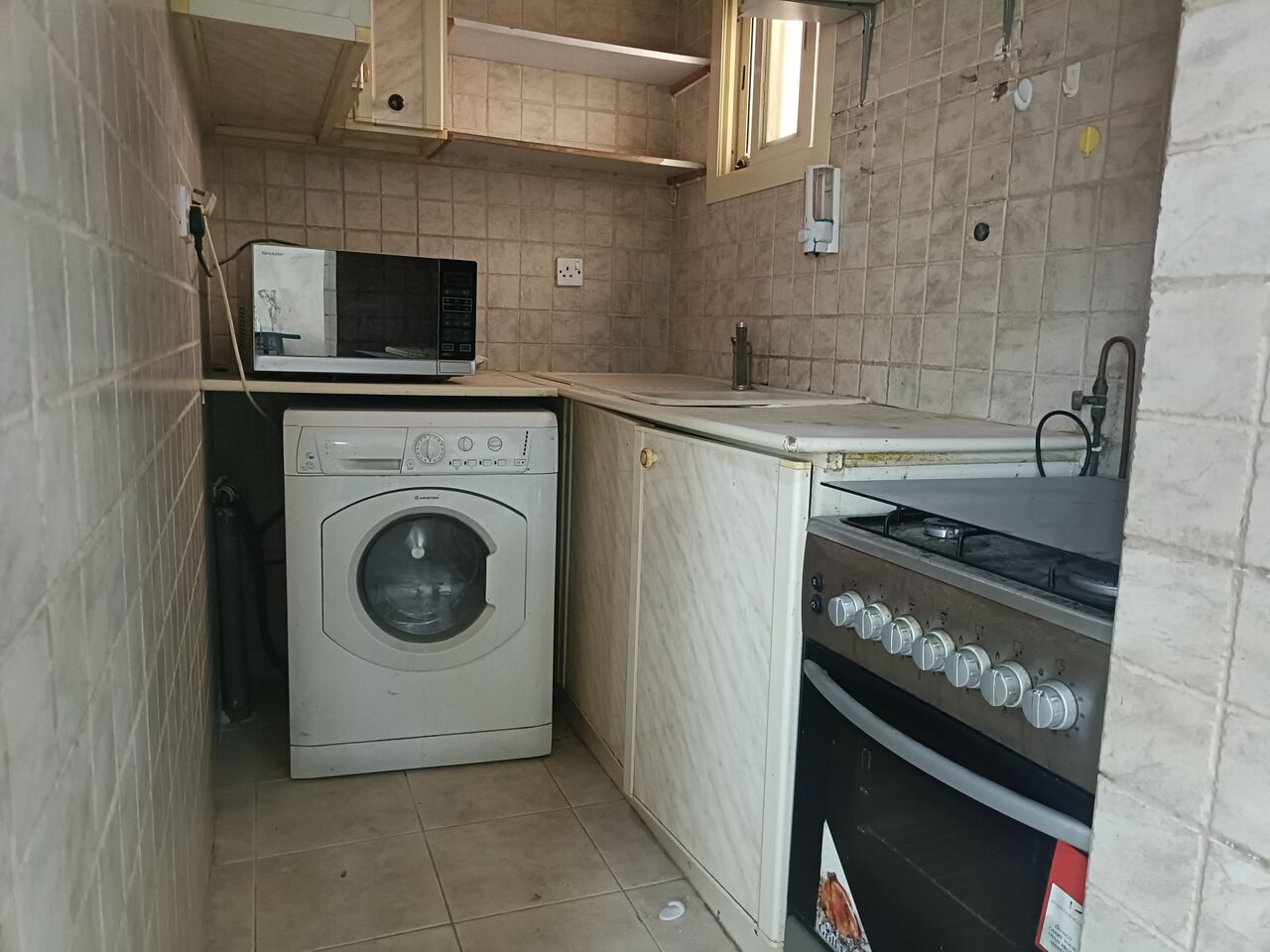 Mahooz, Apartments, Flats, Houses & Villas, BHD 220/month,  Furnished,  1 BR,  120 Sq. Meter,  Fully Furnished 1bhk With Unlimited Ewa