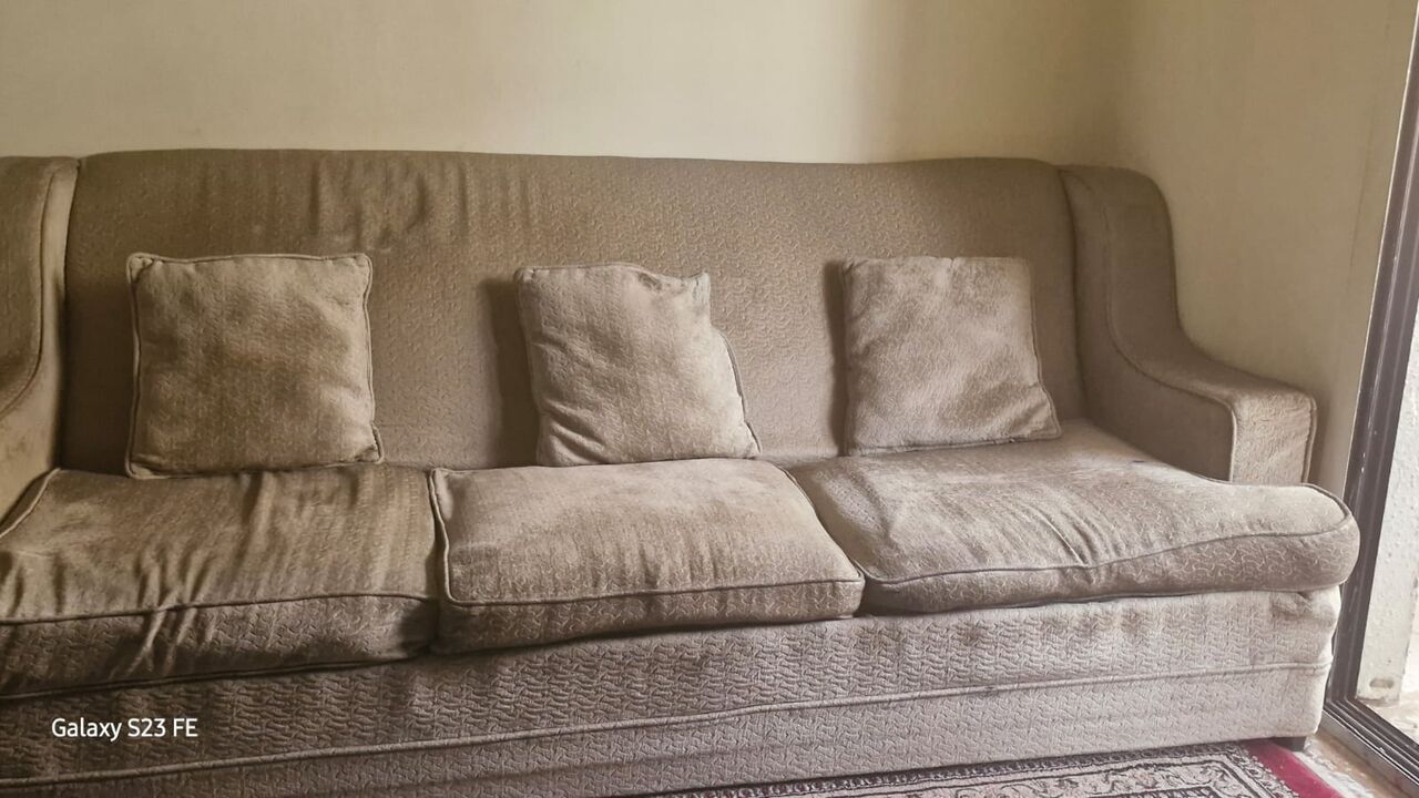 Riyadh, Furniture, SAR 300,  7-Seater Reclining Sofa For Sale Price 300 🛋️