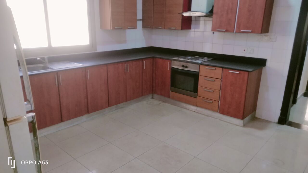 Busaiteen, Apartments, Flats, Houses & Villas, BHD 300/month,  3 BR,  Semi Furnished Specious 3 Bedroom Flat For Rent In Busaiteen ( Including Electricity)