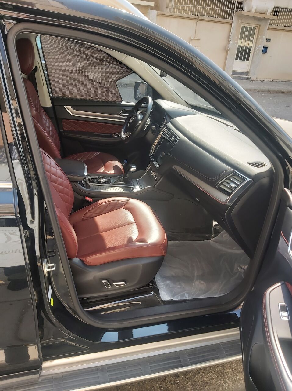 Akrabia, Vehicles, Cars & Trucks , SAR 60000,  MG RX8 Highest Model Full Option,  2022,  Automatic,  48800 KM,  Black Colour Full Option Top End Model Purchased On Dec