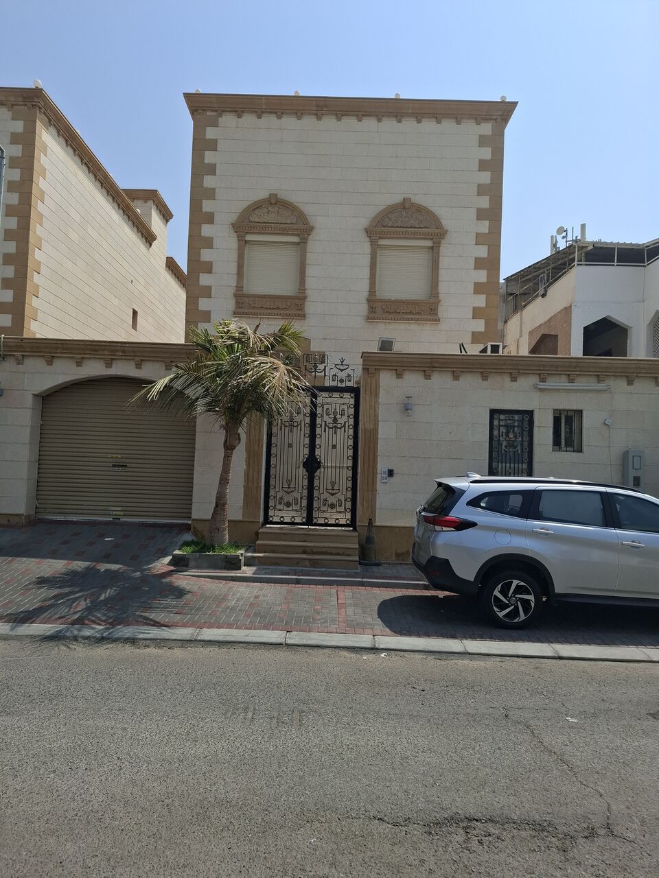 Jeddah, Villas, 00000 Sq. Feet,  Villa For Sale Or Rent