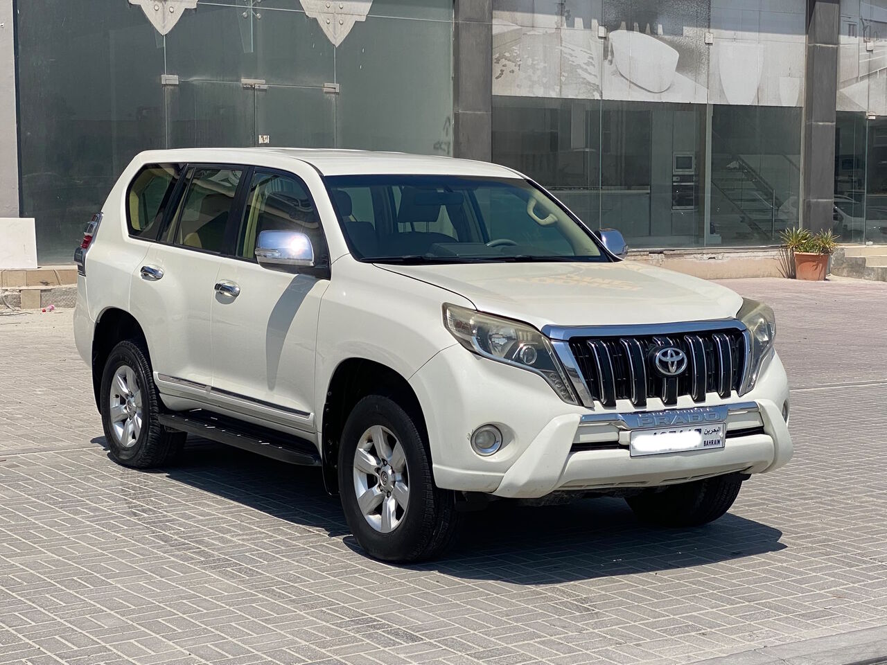 Manama, Vehicles, Cars & Trucks , BHD 6500,  Toyota Prado TX-L,  2014,  Automatic,  218400 KM,    (White)
