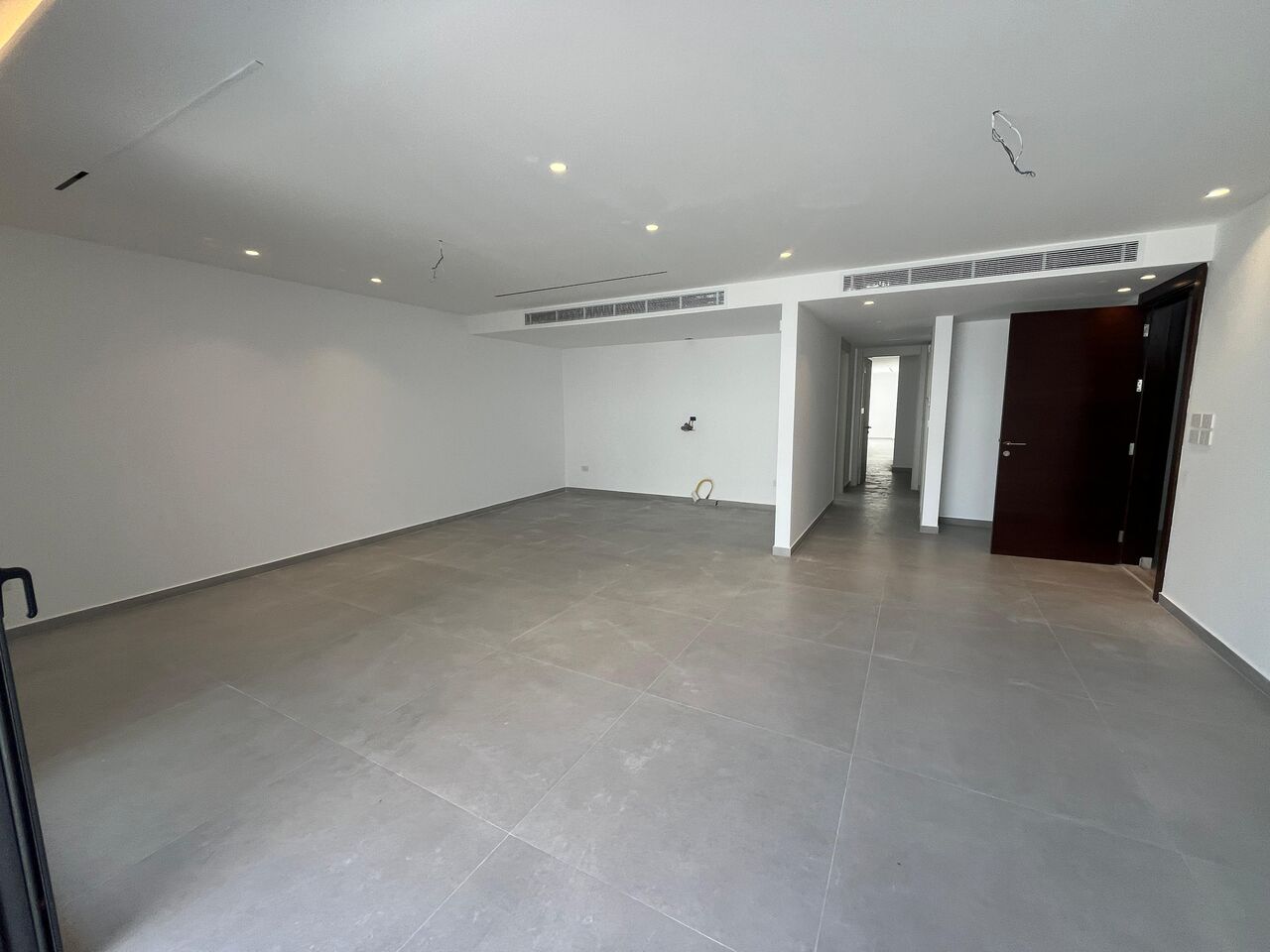 Amman, Apartments, Flats, Houses & Villas, JOD 25000/year,  4 BR,  220 Sq. Meter,  Apartments For Rent