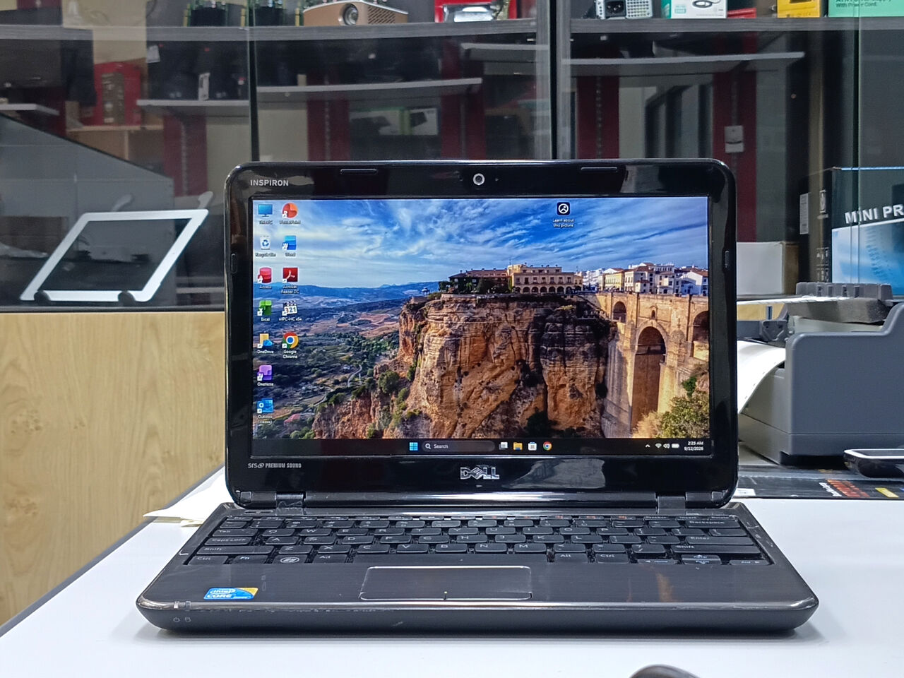 Riffa, Computers, BHD 40,  DELL Inspiron Mini Laptop I3 6GB/500GB HDD 11.6-inch HD Windows 11  Price BD 40 Only