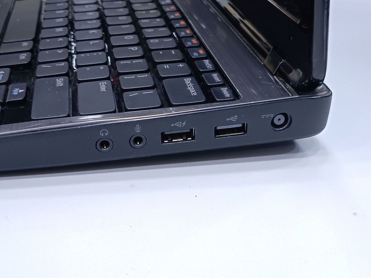 Riffa, Computers, BHD 40,  DELL Inspiron Mini Laptop I3 6GB/500GB HDD 11.6-inch HD Windows 11  Price BD 40 Only