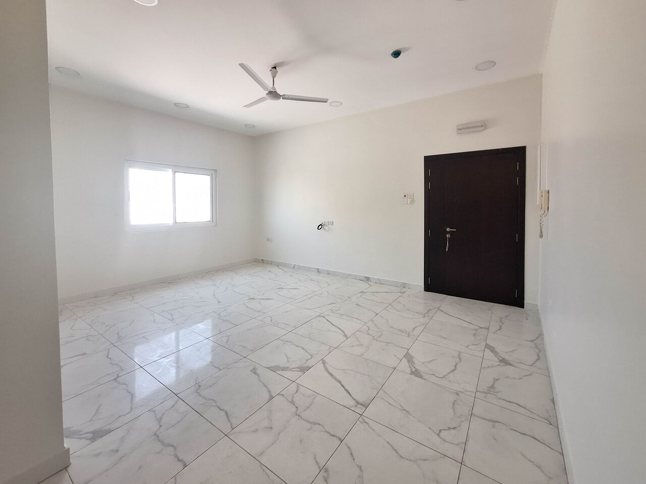 Sanabis, Apartments, Flats, Houses & Villas, BHD 230/month,  3 BR,  For Rent An Apartment In Sanabis Area.