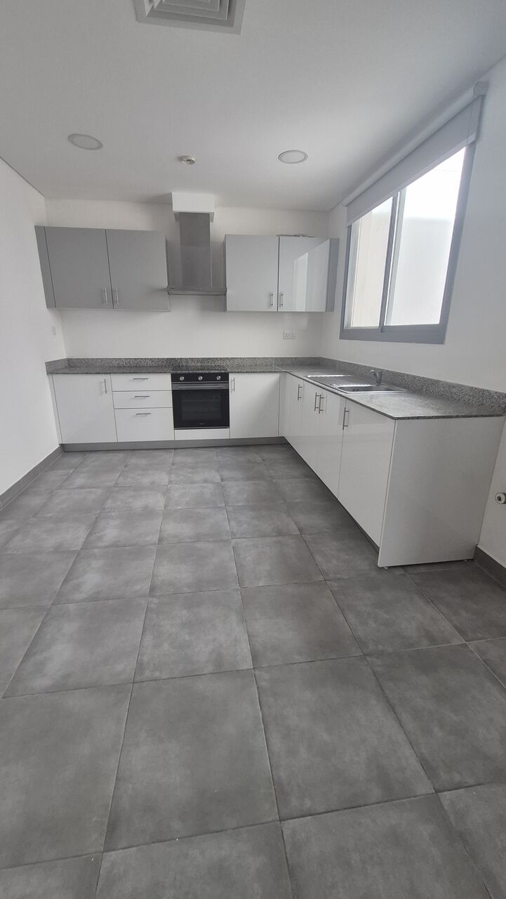 Manama, Apartments, Flats, Houses & Villas, BHD 280/month,  Furnished,  2 BR,  189 Sq. Meter,  Flat For Rent