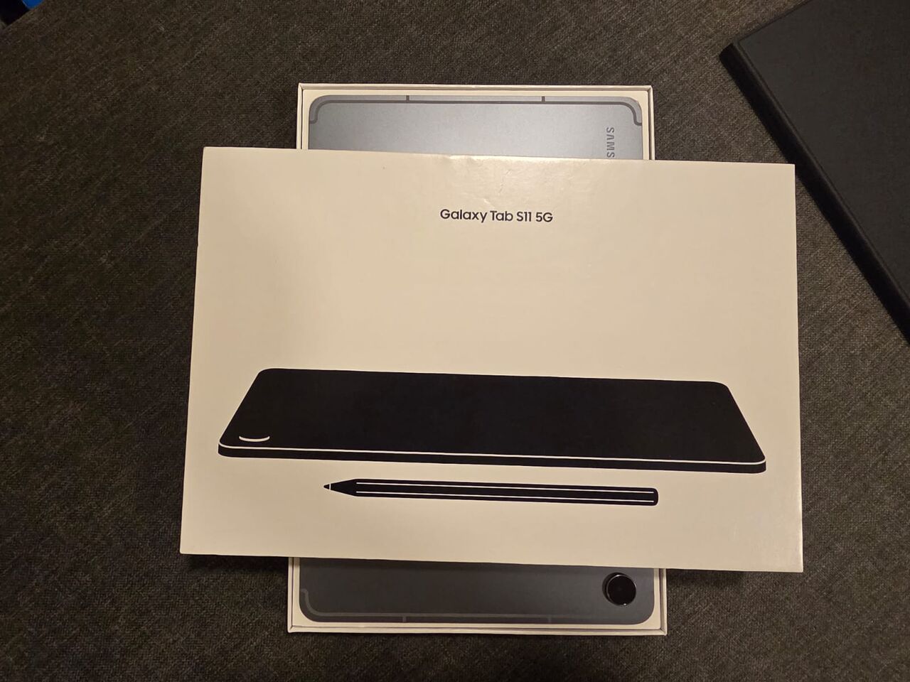 Riyadh, Tablet Computers, SAR 2400,  Samsung Galaxy Tab S11 (5G) 256gb / 12gb